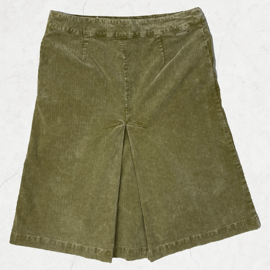 Trussardi Jeans Vintage Sage Green Cord Skirt – Mid-Length Y2K Chic