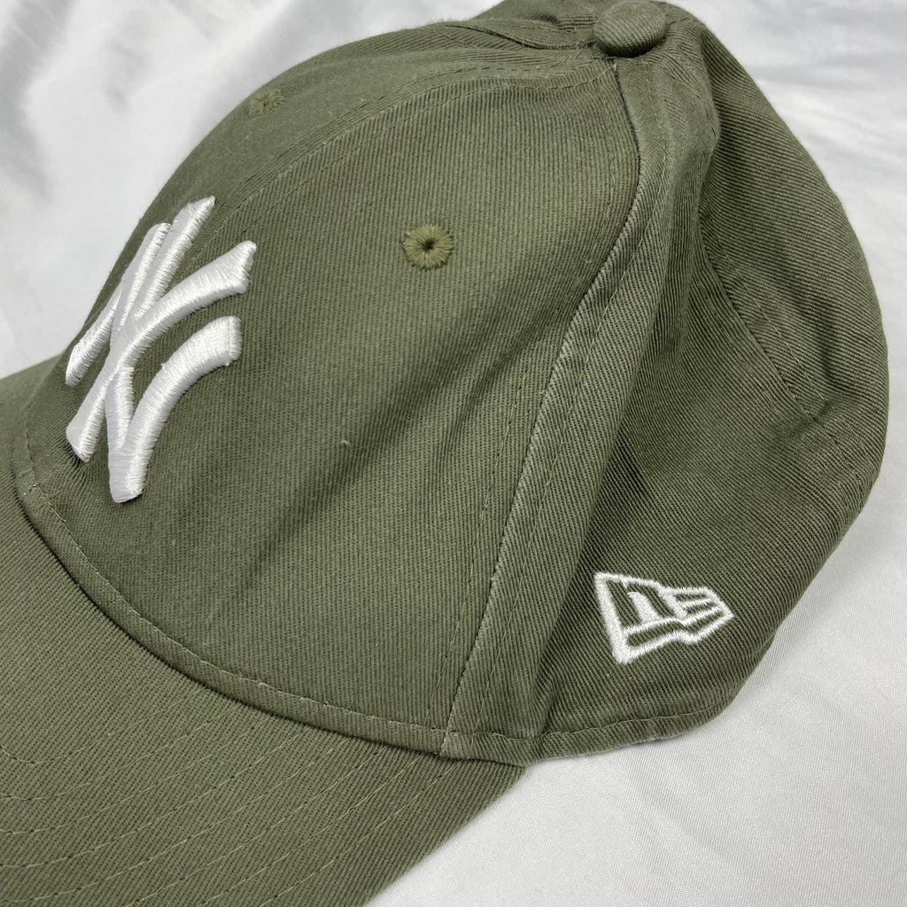 New Era Yankees 9FORTY Cap - Olive Green