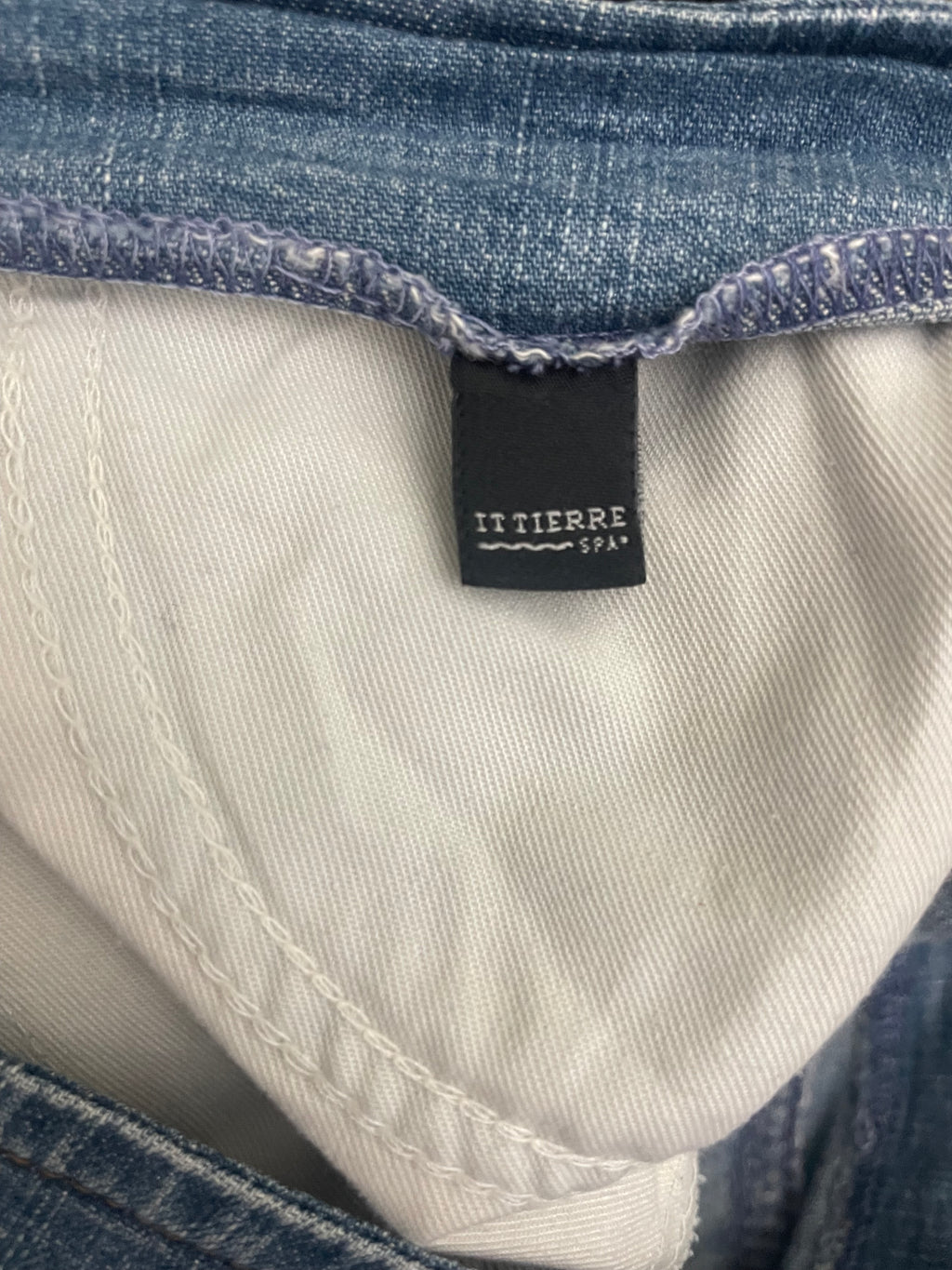 Vintage D&G Capri Cropped Jeans with Double-Belt Loop Detail