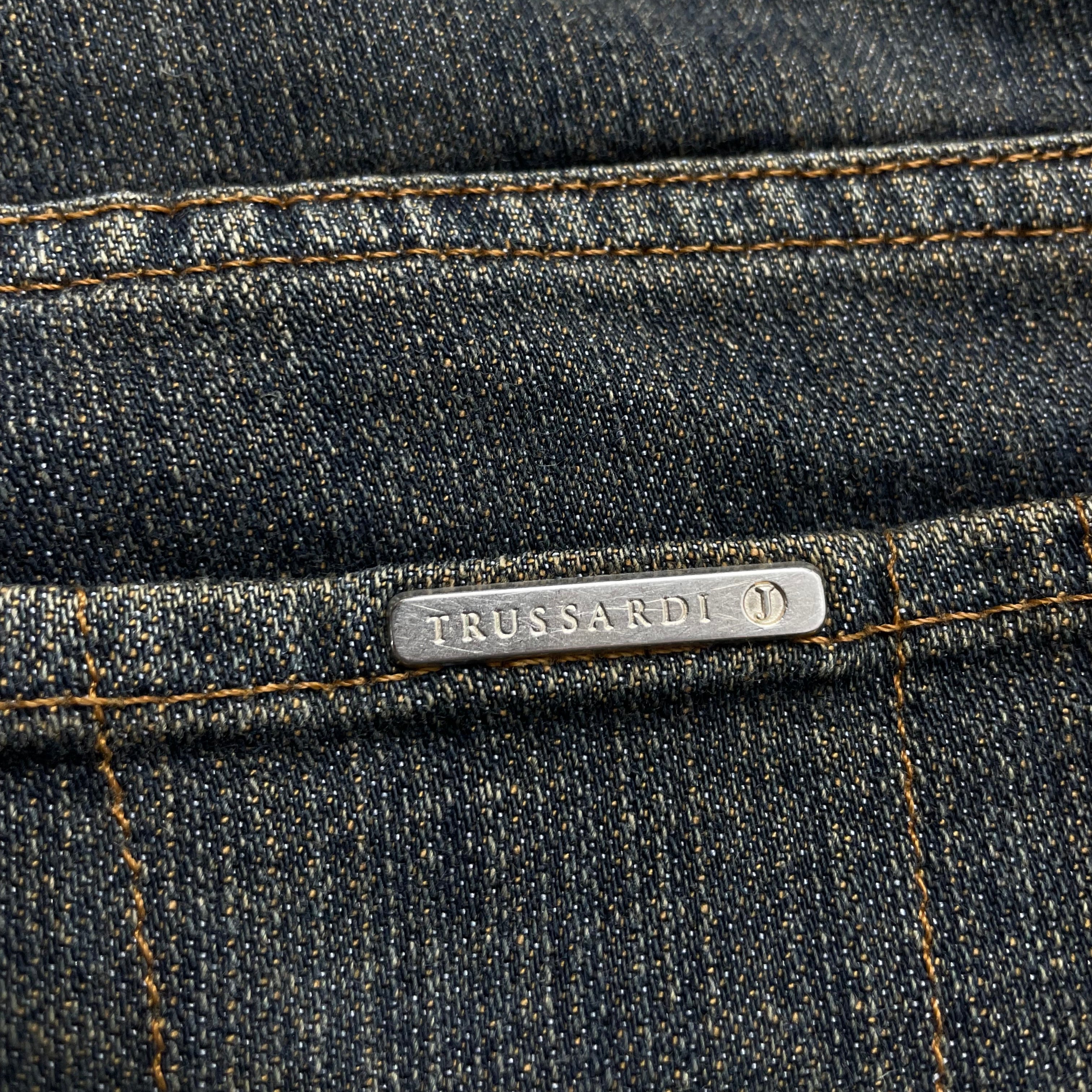 Trussardi Jeans – W28 L33 (UK 8) Low Rise Straight Leg Denim