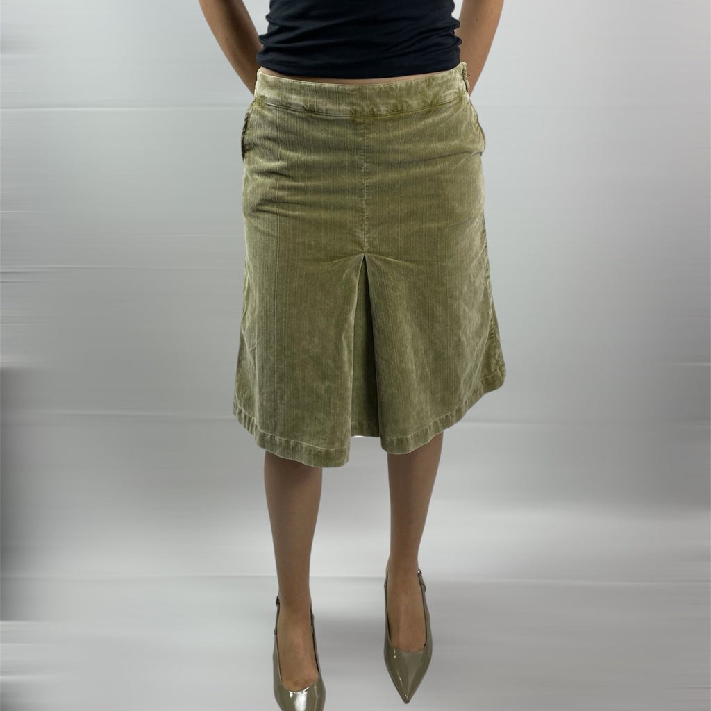 Trussardi Jeans Vintage Sage Green Cord Skirt – Mid-Length Y2K Chic