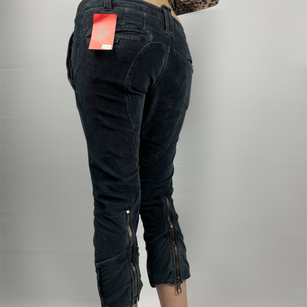 ICE B by Iceberg Cropped Corduroy Trousers – Size UK 6–8 (W28.75”)