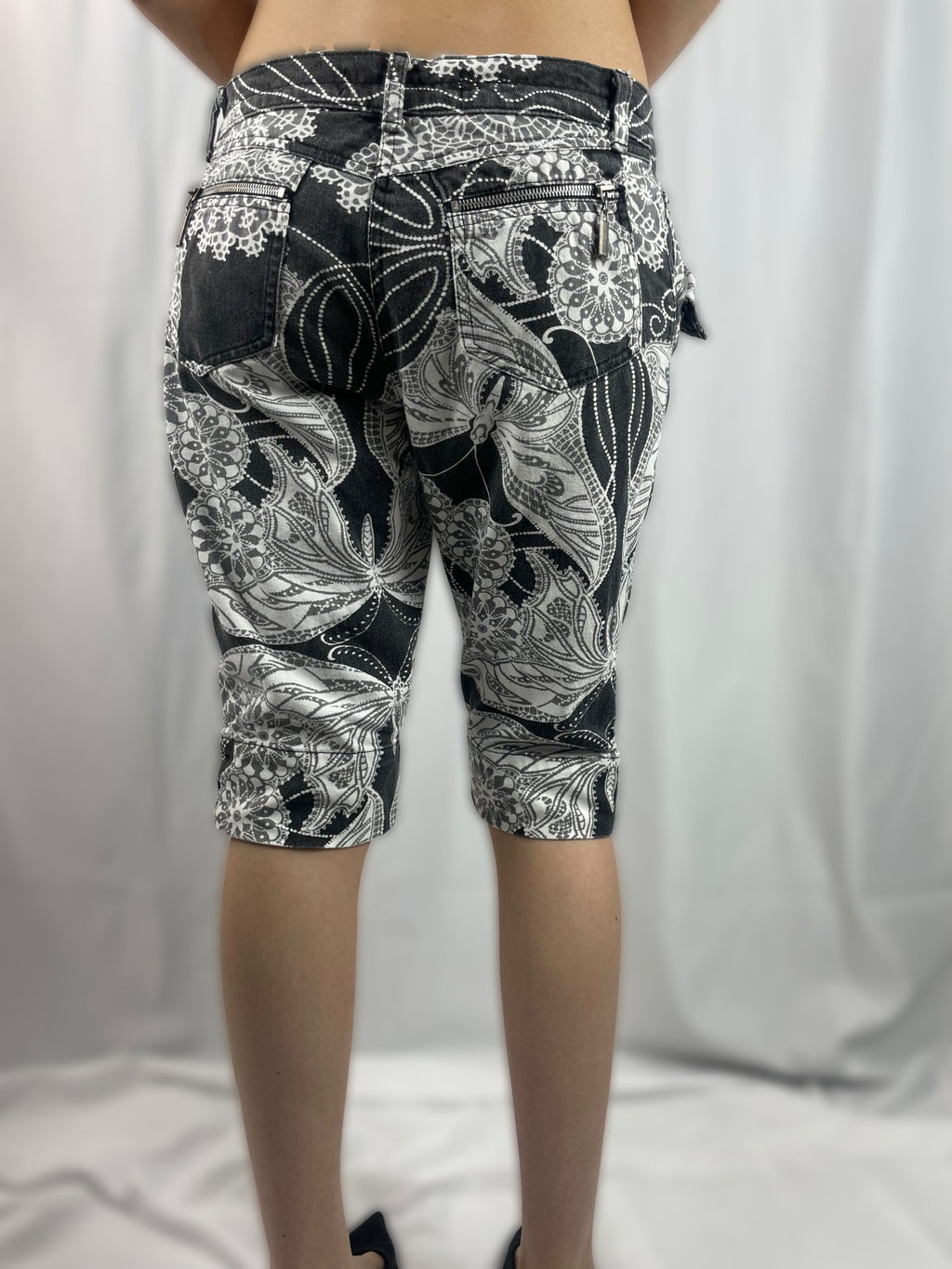 Y2K Just Cavalli Printed Capri Pants – ITTIERE Era (Made in Italy)